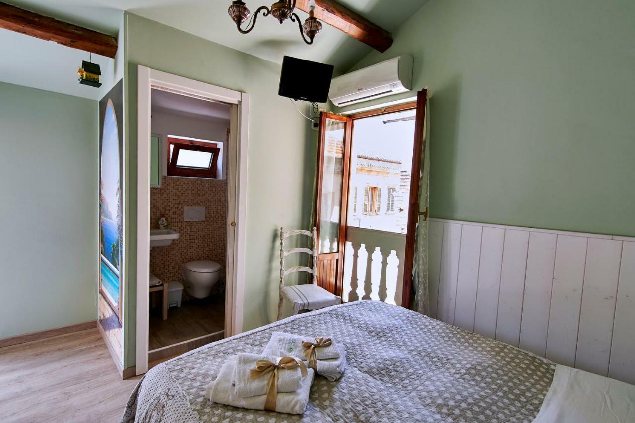 B&B Del Castello Сан-Бенедетто-дель-Тронто Экстерьер фото