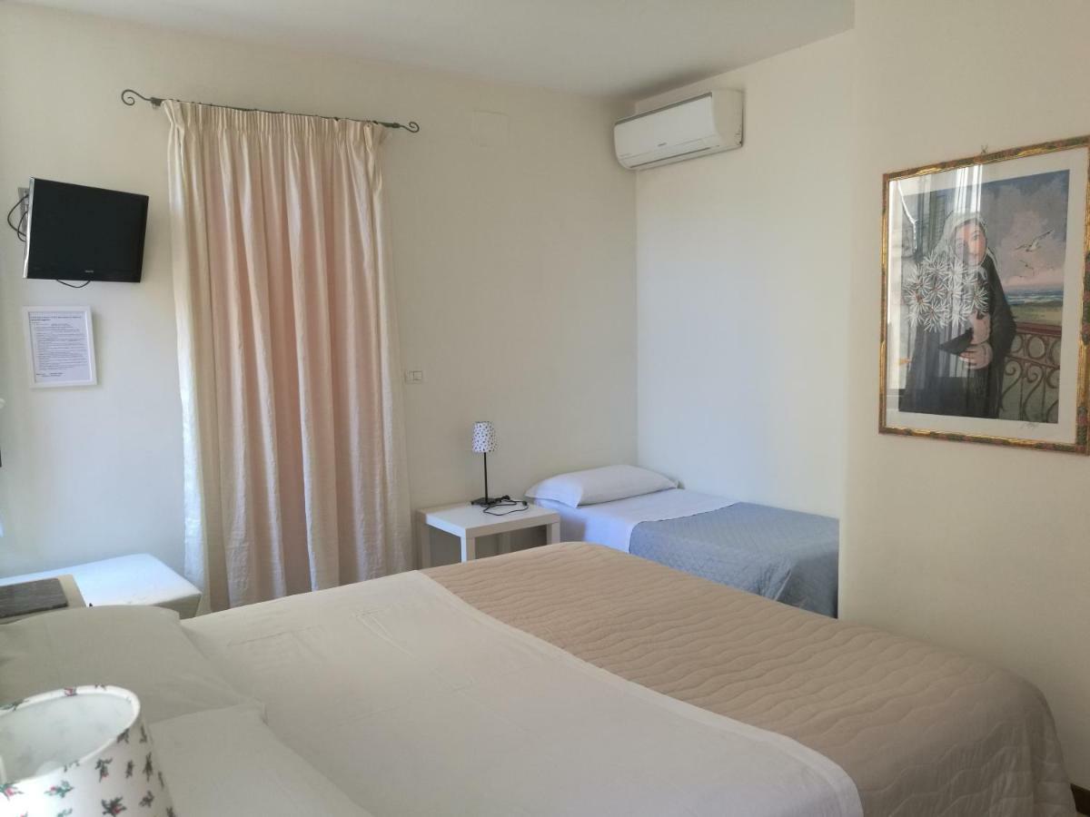 B&B Del Castello Сан-Бенедетто-дель-Тронто Экстерьер фото